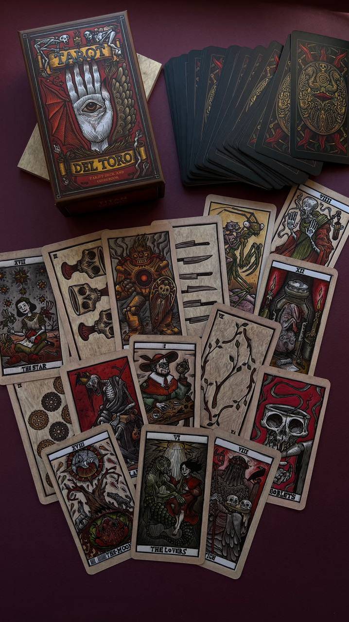 ОСОБЕННОСТИ КОЛОДЫ TAROT DEL TORO