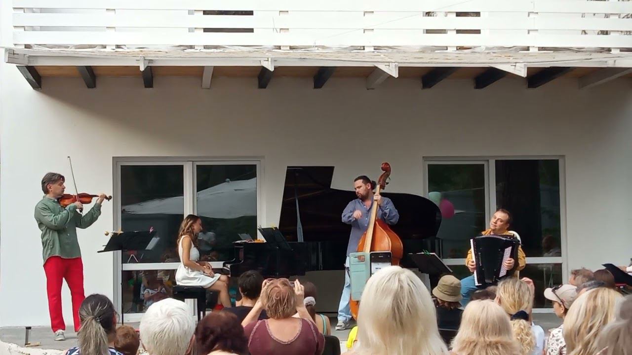 STRADIВАЛЕНКИ(2) смотреть онлайн