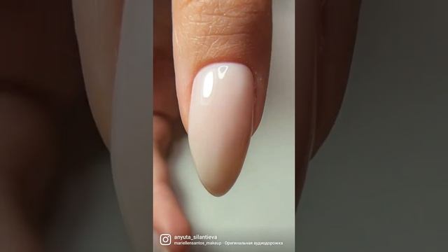 комбинированный маникюр до/после коррекция покрытие гель лаком молочный миндаль смотреть онлайн