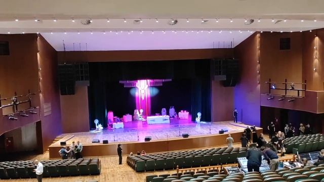 Семейка Фани в Уральске. Центр исскуств Атамекен. осень 2021 смотреть онлайн