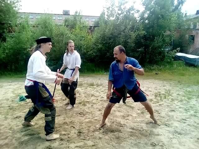 Стоим на кругу. Финал. Кудрявый - Фрид. смотреть онлайн