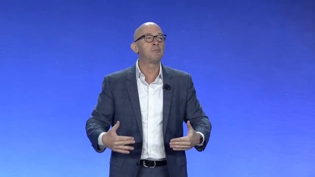 How to win over everyone in your audience смотреть онлайн