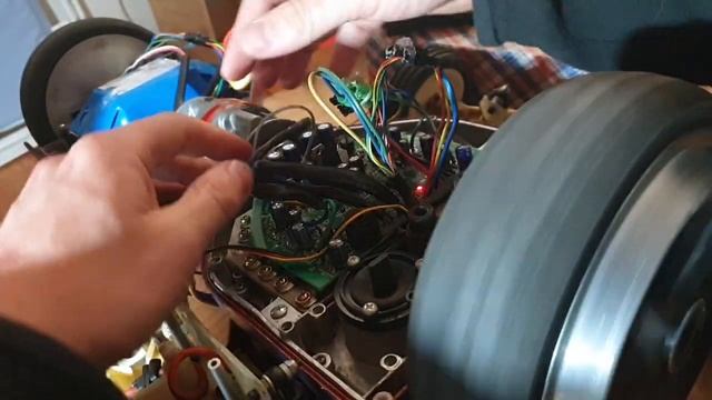Hoverboard GD32F103RCT6 Feru firmware-hack-FOC SKATEBOARD смотреть онлайн