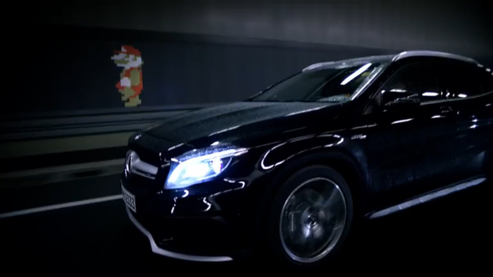 Super Mario пересел на Mercedes-Benz смотреть онлайн