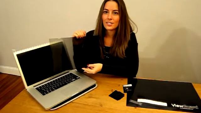 Installation Primer - ViewGuard Anti-Glare Privacy Filter On Apple MacBook Pro