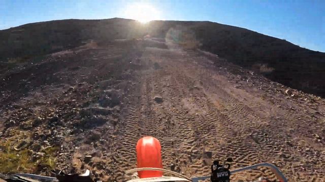 Quick hill climb - 2001 Honda CR250R смотреть онлайн