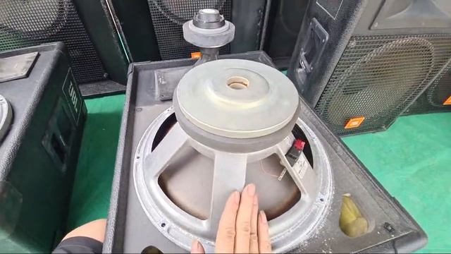 Toàn Loa Mỹ Phòi Jbl 825. Tr 126. 926 смотреть онлайн