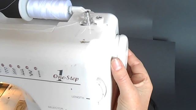 How to wind a bobbin on a Janome one step sewing machine, Bhasvic textiles смотреть онлайн
