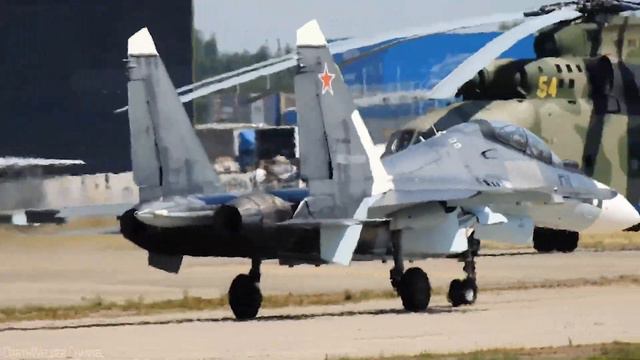 Взлет Як-40к и Су-30СМ полеты ЛИИ им Громова 2021 смотреть онлайн
