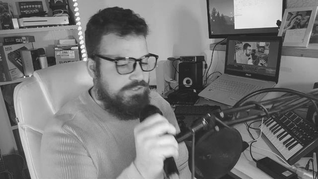 RECENSIONE BEHRINGER ULTRAVOICE XM1800S - è lui il MIGLIOR MICROFONO DA HOME STUDIO? смотреть онлайн