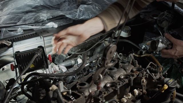 Changing camshaft and timing belt. Volvo V50/Volvo S40/ Ford C-max . 2.0d Engine: D4204T Part VII. смотреть онлайн