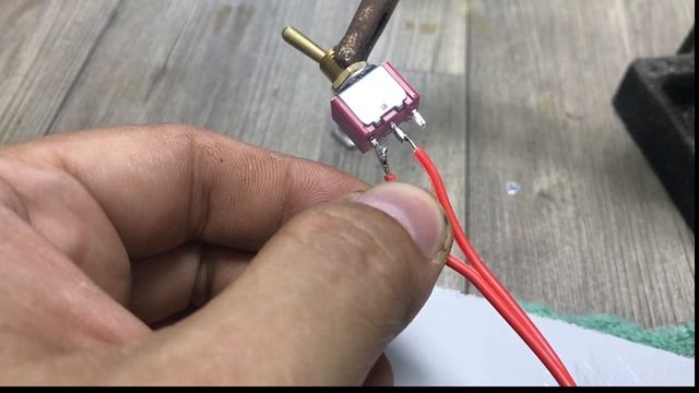 DIY Bluetooth Speaker In The Marshall Stockwell смотреть онлайн