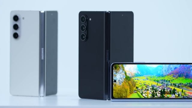 Galaxy Z Fold 5 Vs Z Flip 5 | Flip Or Fold???? смотреть онлайн