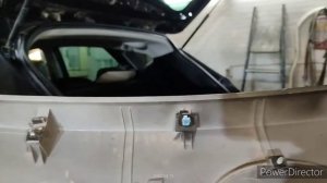 Как снять накладку крышки багажника (камеру) Хундай ах35 ix35. 2014  год