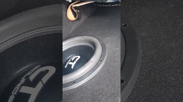 Kicker CXA1800.- 1800 watts at 1 and 2 ohm смотреть онлайн