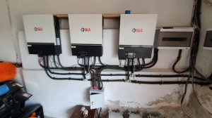 Солнечная 3-х фазная электростанция на базе гибридных инверторов SILA 7200.