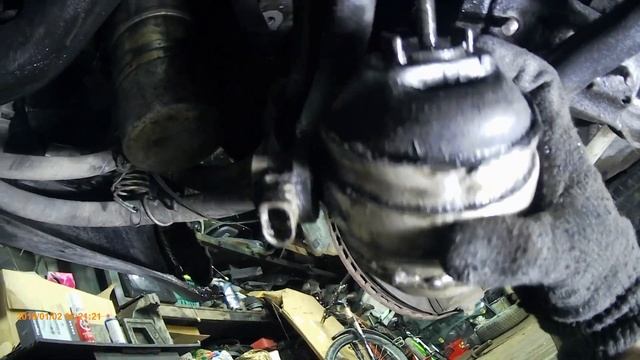 Как снять стартер Audi A6 C5 2.5 TDI AFB, AKE,AYM, AKN, BDG, BFC, BAU ,BDH смотреть онлайн