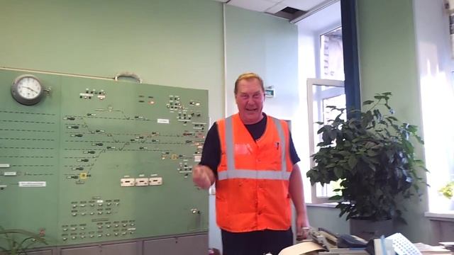 Веселый помошник машиниста... смотреть онлайн