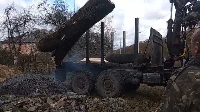 Заготовка дерева на слебы Wood Story смотреть онлайн