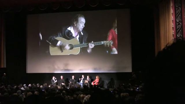 Eric Idle, backed by Monty Python, sings "The Universe Song" смотреть онлайн