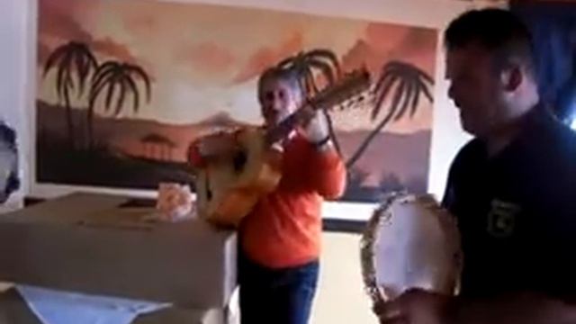Tarantella dei "SudTaranta" Sud Taranta - organetto zampogna tamburello смотреть онлайн