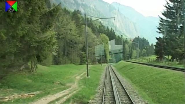 Führerstandsmitfahrt auf der Vitznau-Rigi-Bahn von Rigi Kulm nach Vitznau смотреть онлайн