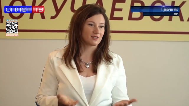 В Докучаевске вручили партийные билеты «Единой России» смотреть онлайн