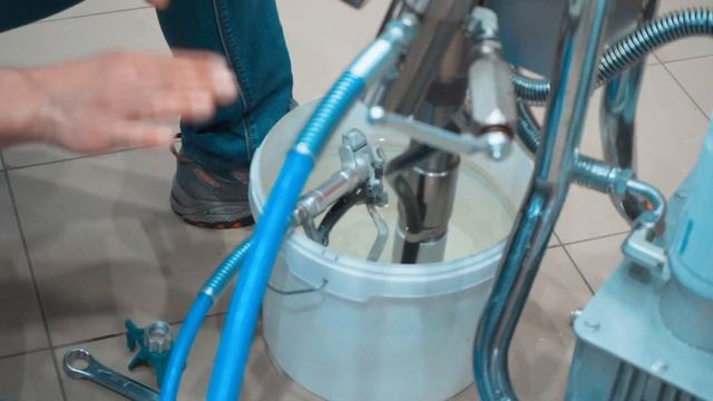 Гидропоршневой безвоздушный окрасочный аппарат DP-9800E. Обзор, запуск, нюансы работы смотреть онлайн