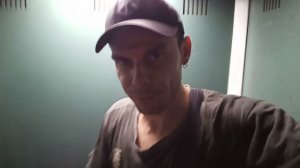 Застрял в лифте с диваном.Влог из застрявшего лифта