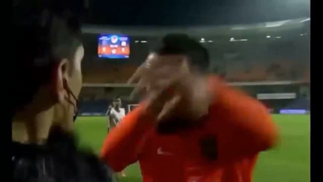 За что Арда Туран получил 16 матчей дисквы. Суровый турецкий футбол