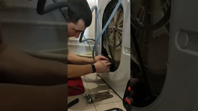 Замена ТЭНа на Indesit смотреть онлайн