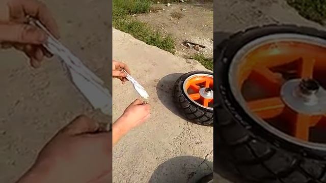 Бортируем колесо на скутере с бензином смотреть онлайн