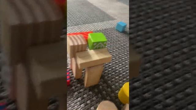 Строим Домик из кубиков смотреть онлайн