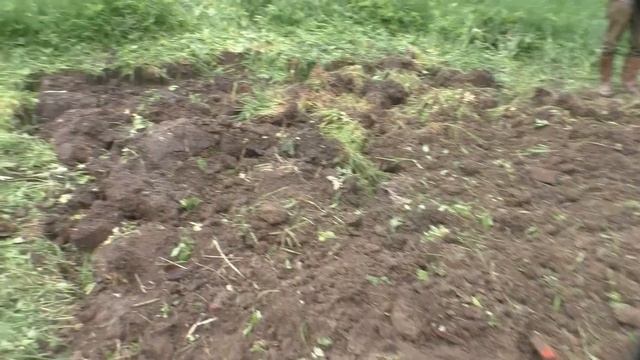ШУРФ ЦАРСКОГО ФУНДАМЕНТА! СТАРИННЫЕ НАХОДКИ НАШЛИ С МЕТАЛЛОИСКАТЕЛЕМ КОП МОНЕТ 2022 ПОИСК ПО СТАРИН смотреть онлайн