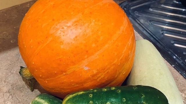 Сок из тыквы- тыквенный деликатес! Что содержит Свежевыжатый сок из тыквы.Зачем пить соки? смотреть онлайн