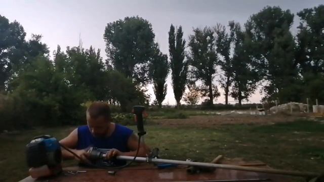Как починить бензокосу (триммер) если не работает нижний редуктор!!! смотреть онлайн