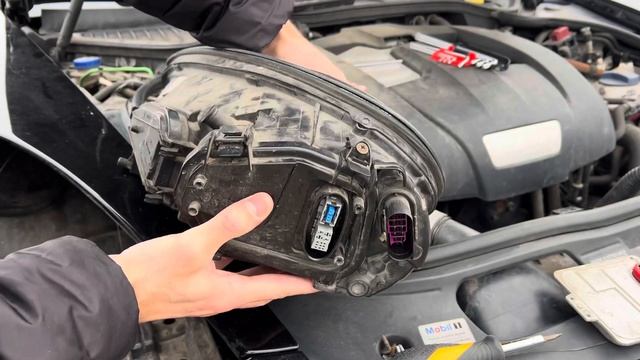 Porsche Panamera 970 Hybrid(Porsche Cayenne)снять фары замена лампы