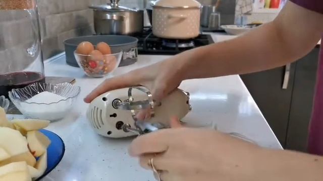ЗАРЯДКА?♀️ГОТОВЛЮ ЯБЛОЧНЫЙ ПИРОГ?УБОРКА ПРИХОЖЕЙ/УБИРАЙ И ГОТОВЬ СО МНОЙ смотреть онлайн