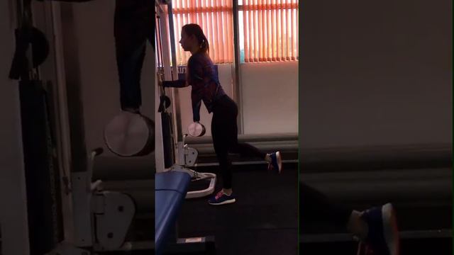 Мертвая тяга гантели по одной ноге . Упражнение «журавль» смотреть онлайн