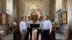 Христос Воскрес на арабском(Al-Masih-Qam), румынском(Hristos a înviat) и славянском языках - Horece