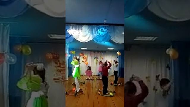 с.Холодное, младшая хореографическая группа Серпантин, Танец "Весенние цветы" смотреть онлайн
