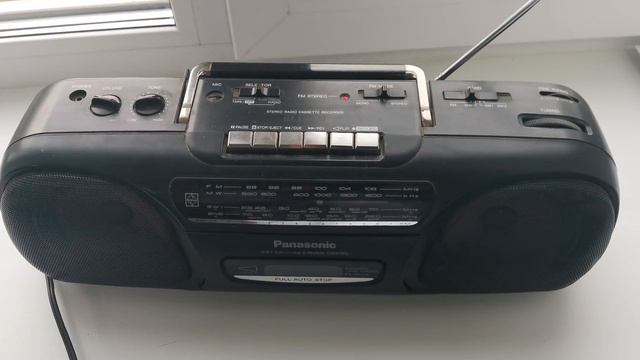 Музыка на работе. Магнитола Panasonic RX FS430 смотреть онлайн