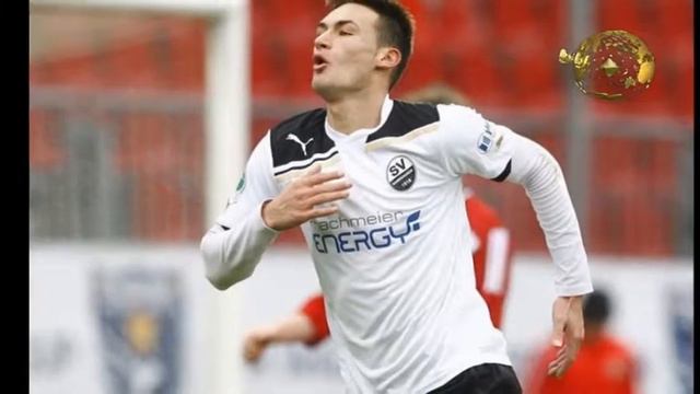 اسلام به من قدرت و آرزو میدهد Danny Blum German Footballer смотреть онлайн