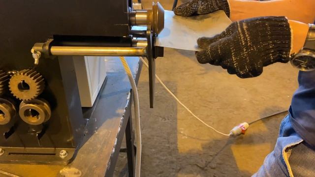 Двойная отбортовка. Зиг машина RME-160x1 смотреть онлайн