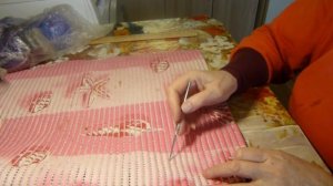 КОВРИК-ВЫШЕВКА  ИЗ ОСТАТКОВ ПРЯЖИ НА РЕЗИНОВОЙ ОСНОВЕ.