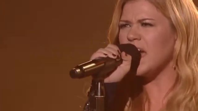 Kelly Clarkson   Catch My Breath Live On Divas 2012 HD