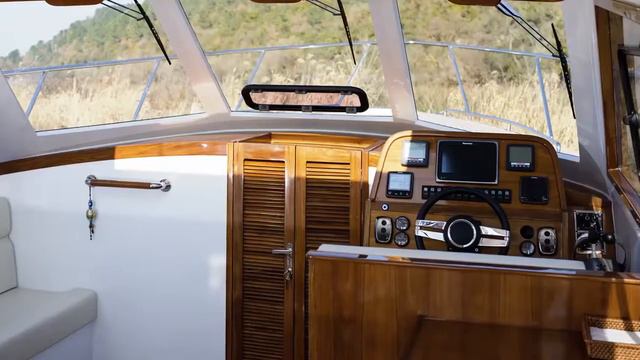 YUKA YACHT LOBSTER 36 смотреть онлайн