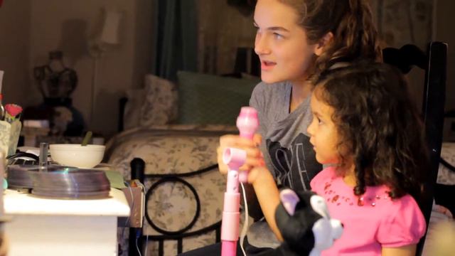 Juliana and her new princess mic смотреть онлайн