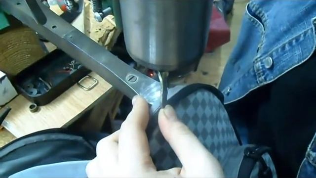 Замена молнии на каркасном ранце смотреть онлайн