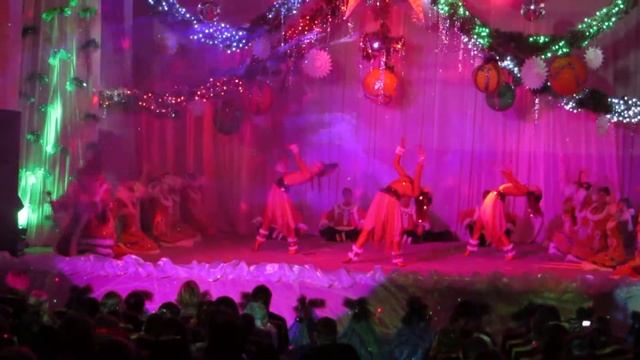 Super Выступление На Елке Танец "Северный" смотреть онлайн